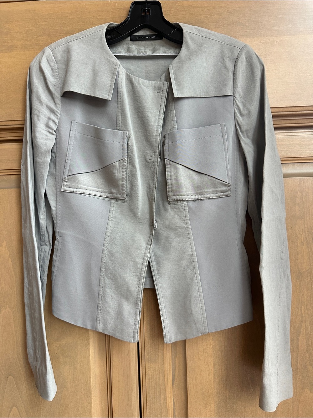 Elie Tahari Light Gray Minimalist Pocket Blazer